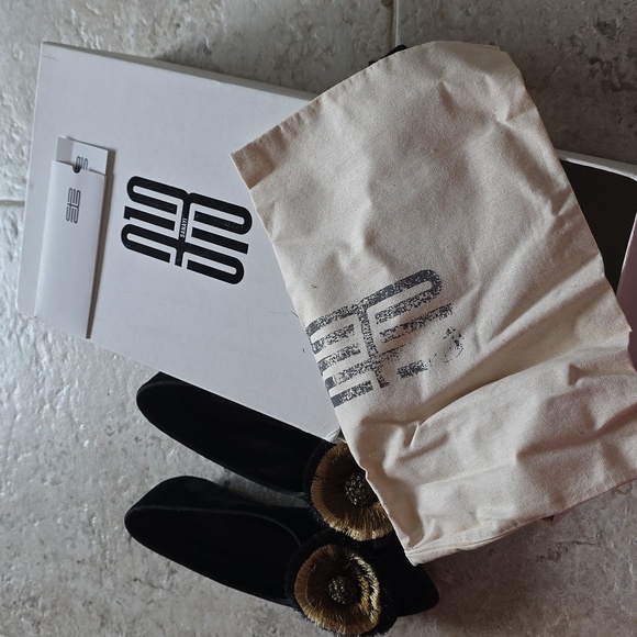 Sanayi velvet flats - Picture 4 of 5